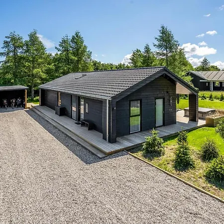 Casa vacanze 4 Bedroom In *