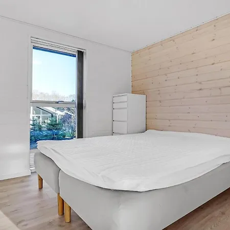 3 Bedroom Front In Glesborg