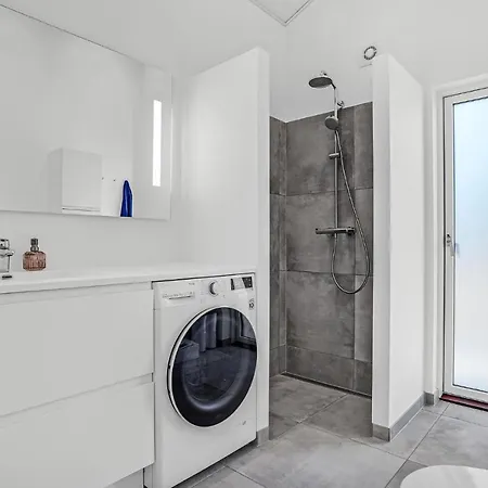 4 Bedroom In * Glesborg